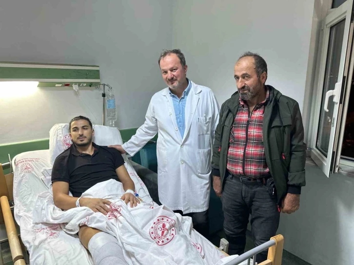 T&uuml;rkiye&rsquo;de devlet hastanelerinde ilk: 21 yaşındaki gence &lsquo;men&uuml;sk&uuml;s nakli&rsquo;
