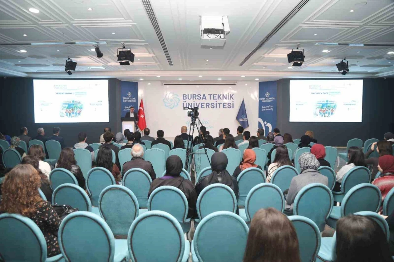 Türkiye’de İlk: Lise öğrencileri tercihten önce üniversiteli oluyor
