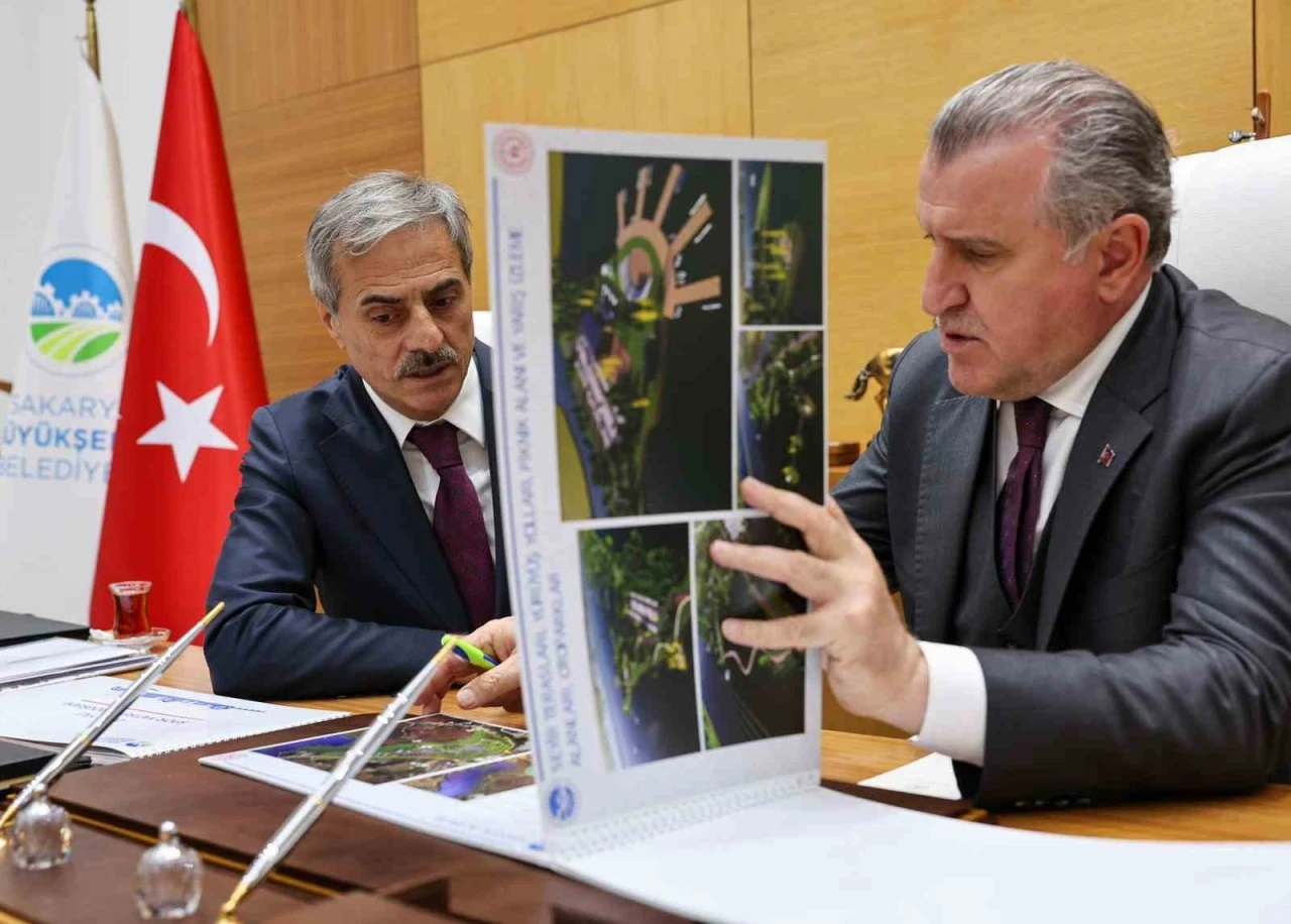 Türkiye’de ilk ve tek olacak: Bakan Bak, Sakarya’ya dev spor yatırımı müjdesini duyurdu
