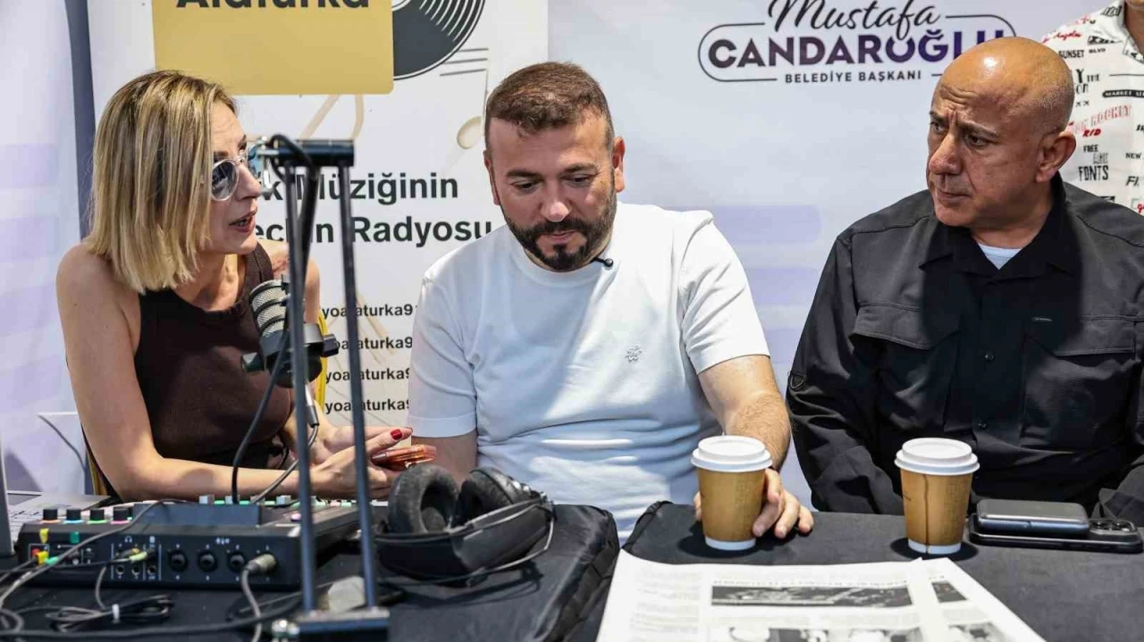 T&uuml;rkiye&rsquo;nin d&uuml;nyaya a&ccedil;ılan kapısı, bu kez radyo d&uuml;nyasına ev sahipliği yaptı
