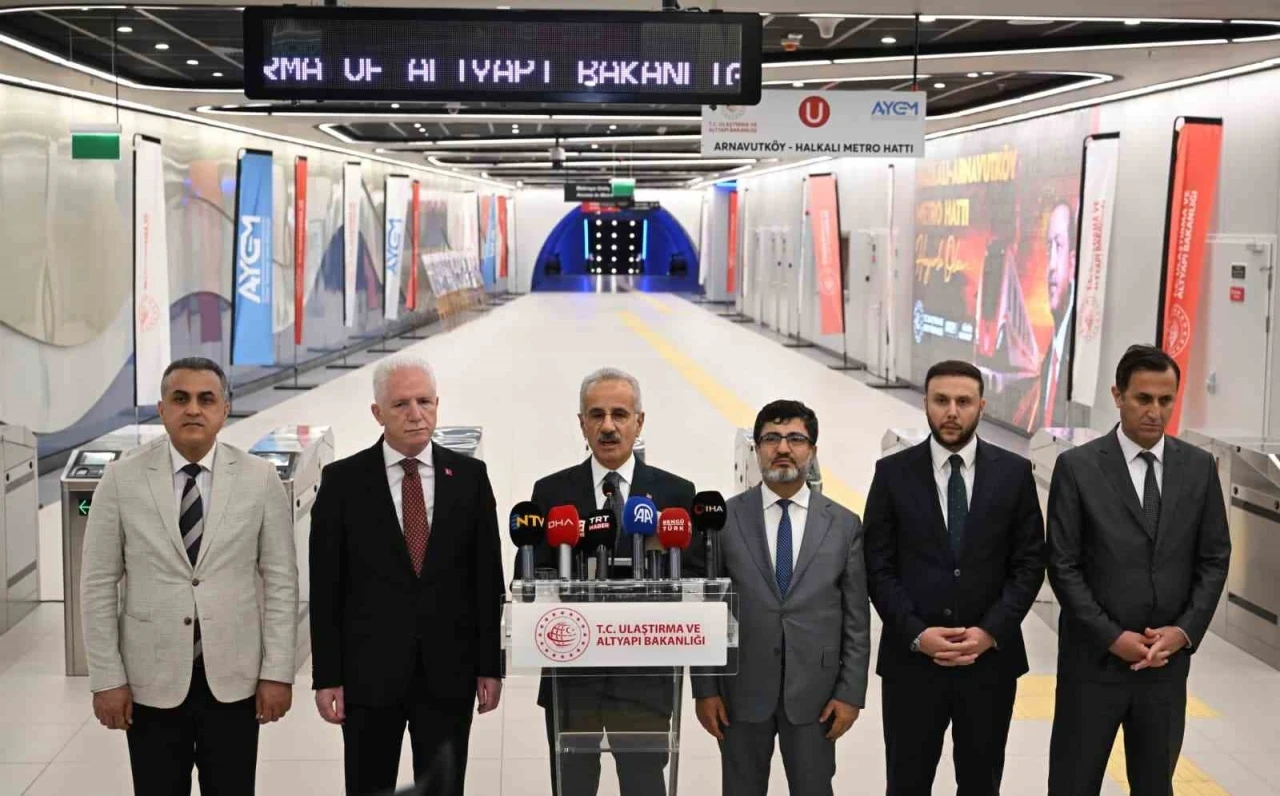 T&uuml;rkiye&rsquo;nin en uzun metro ringinin son halkası yarın a&ccedil;ılıyor
