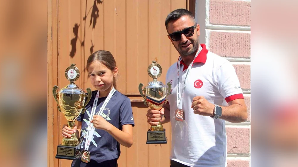 Menteşe'nin Yükselen Yıldızı Ada Sarıgül Türkiye'yi Fethetti