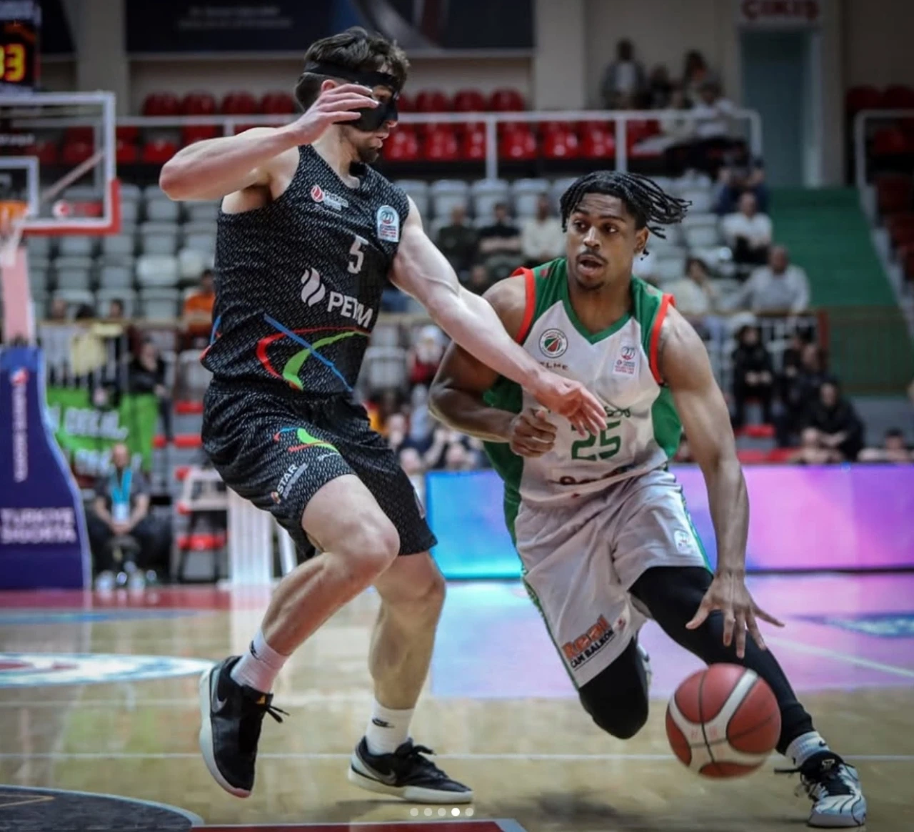Türkiye Sigorta Basketbol Süper Ligi: Semt 77 Yalovaspor: 78 - Aliağa Petkimspor: 87
