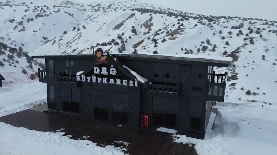 T&uuml;rkiye ve d&uuml;nyada ilk: Ergan Dağı&rsquo;nda Dağ K&uuml;t&uuml;phanesi
