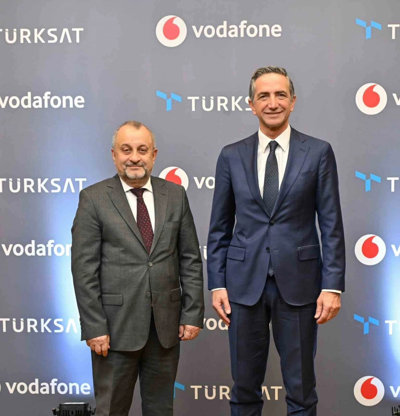 T&uuml;rksat ve Vodafone&rsquo;dan fiber altyapıda stratejik iş birliği
