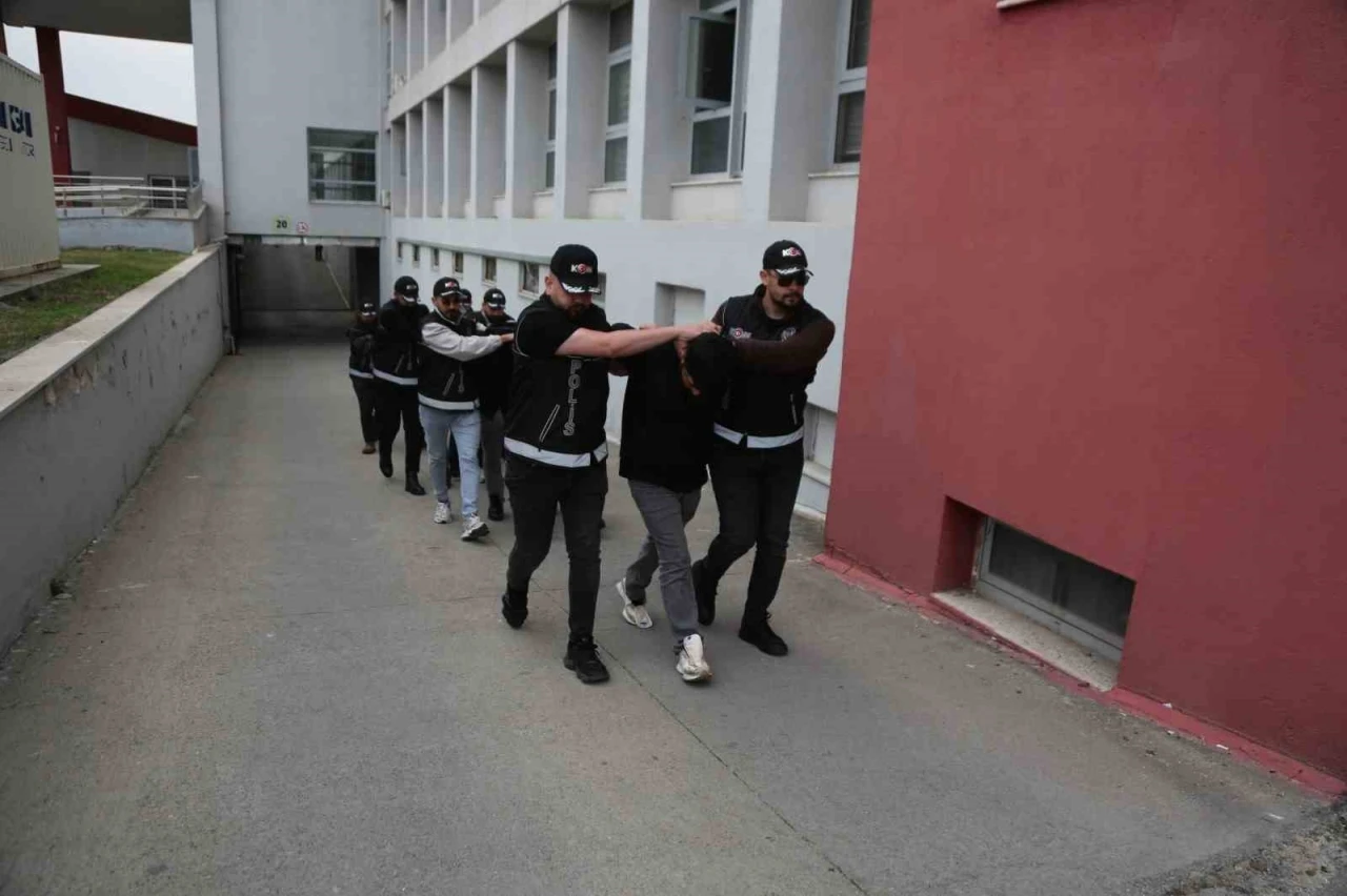 Tutuklanan su&ccedil; &ouml;rg&uuml;t&uuml; &uuml;yeleri 19 yaşındaki genci de &ouml;ld&uuml;rm&uuml;ş
