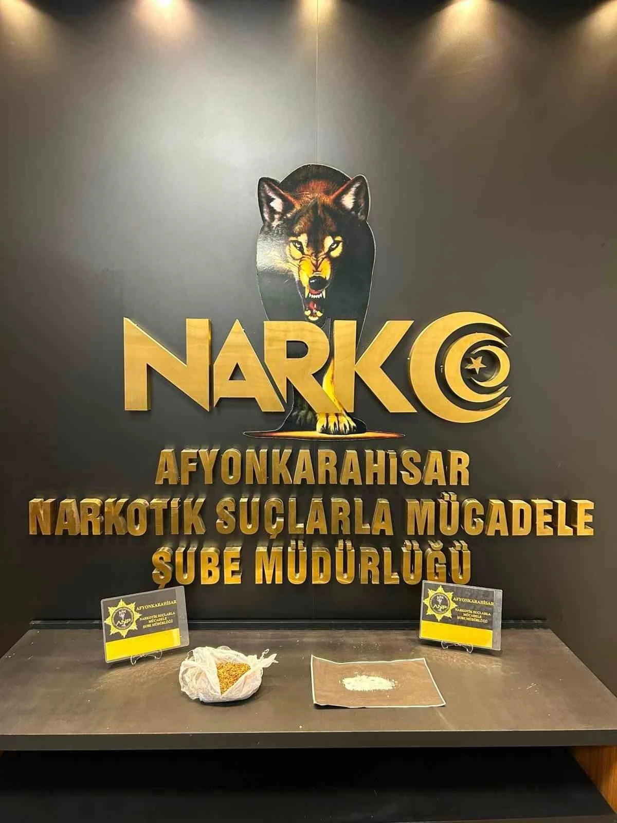 T&uuml;t&uuml;ne emdiren uyuşturucu ile yakalanan 1 kişi tutuklandı
