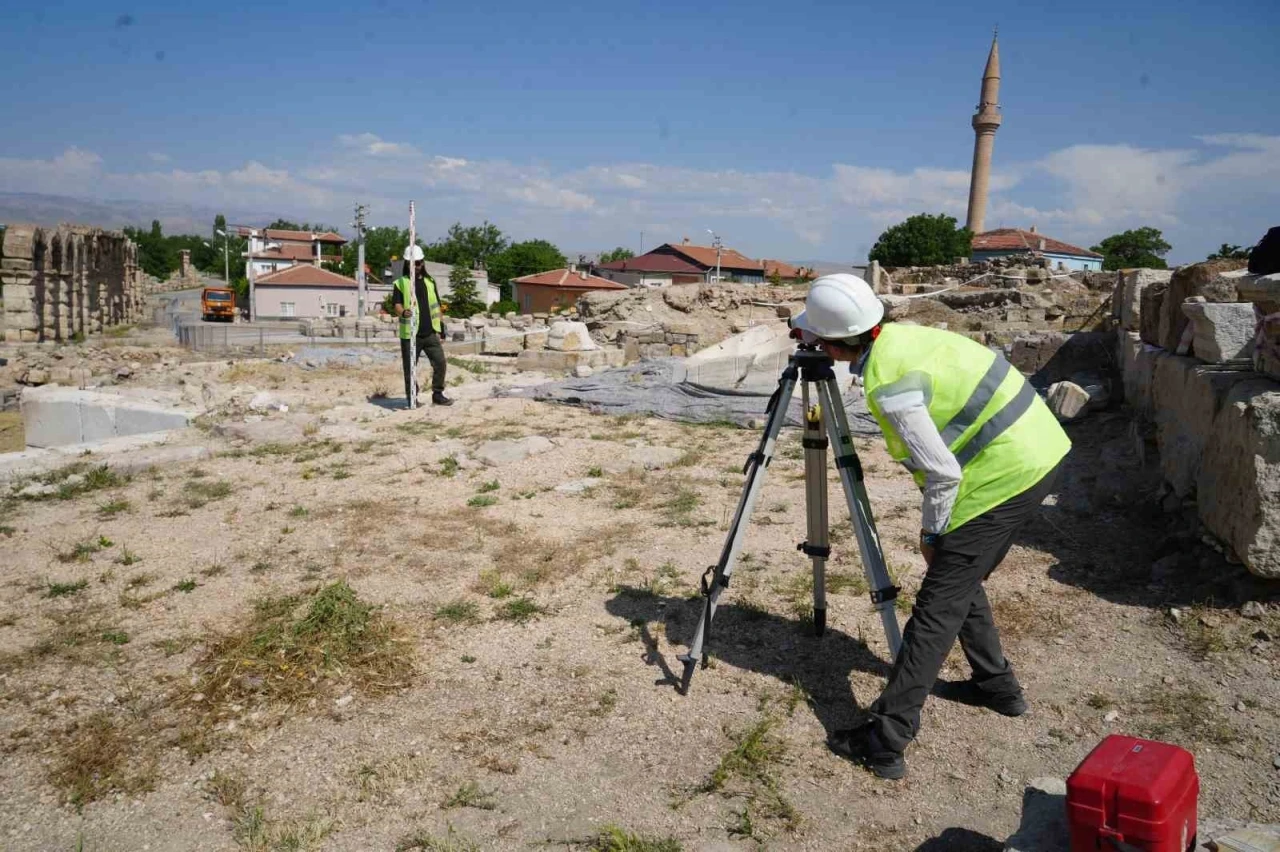 Tyana Antik Kenti’nde bin 500 yıllık vaftizhane gün yüzüne çıkıyor
