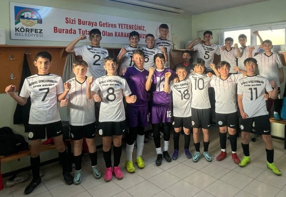 U13’lerde Körfez Gençlerbirliği şampiyon
