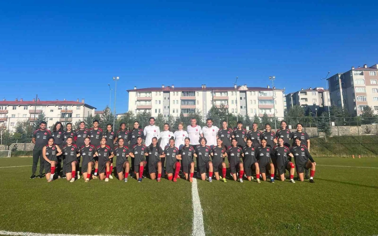U19 Kadın Milli Takımının Erzurum kampı başladı
