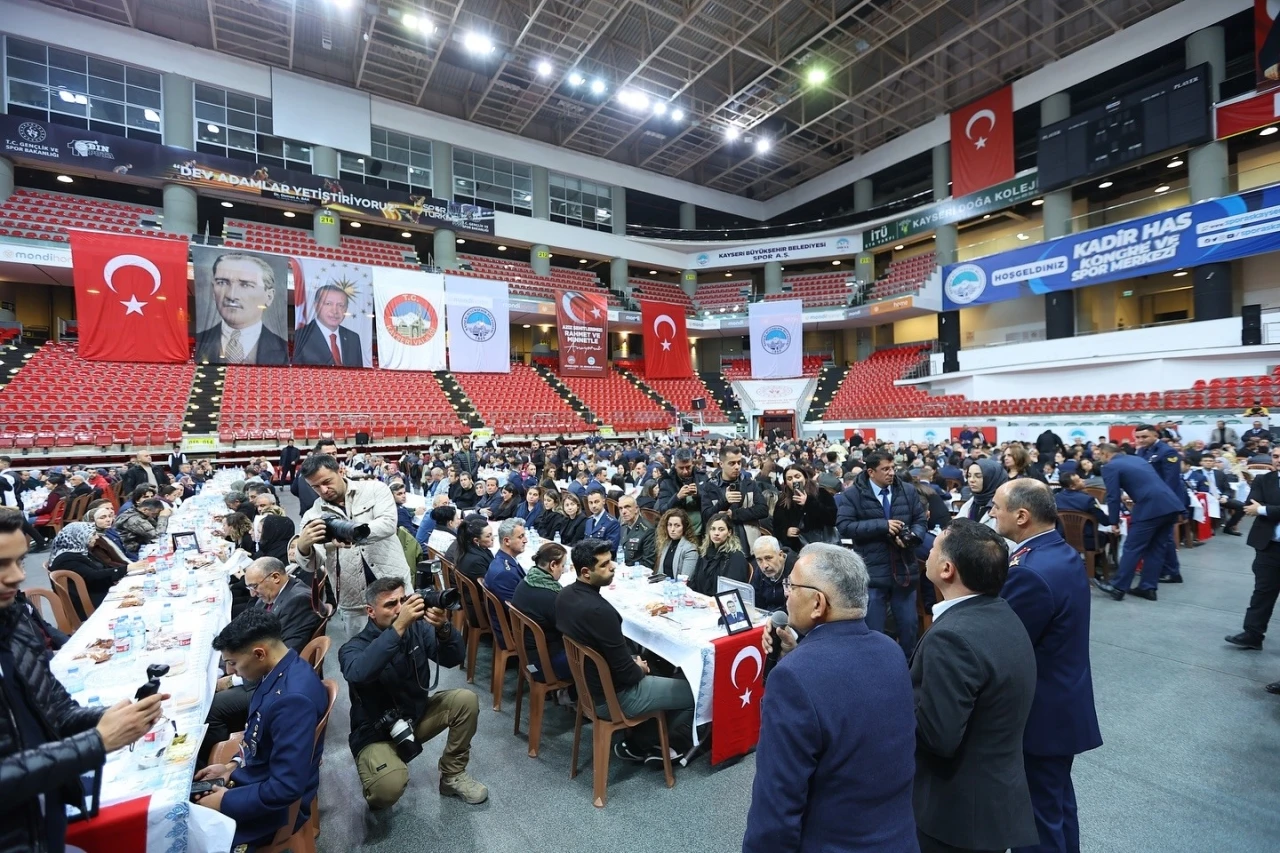 Uçak kazasında şehir olan askerler anıldı
