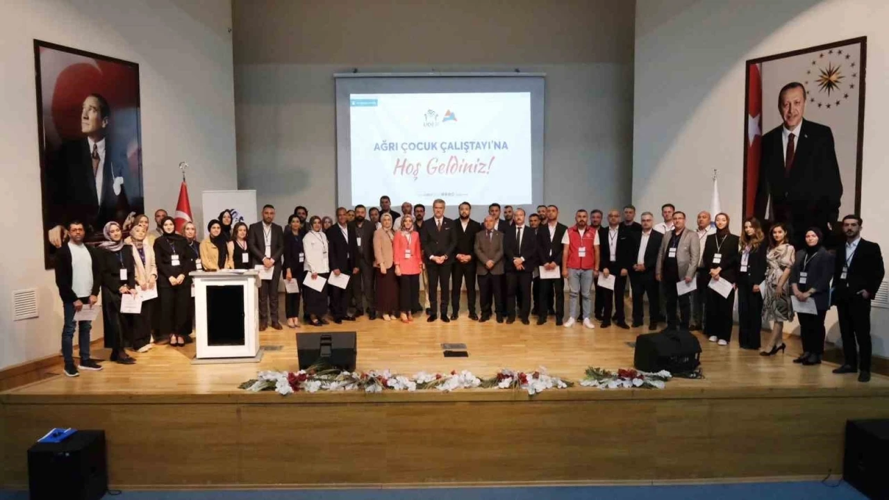 UDER ve Ağrı İbrahim Çeçen Üniversitesi İş Birliğiyle &quot;Ağrı Çocuk Çalıştayı&quot; Düzenlendi
