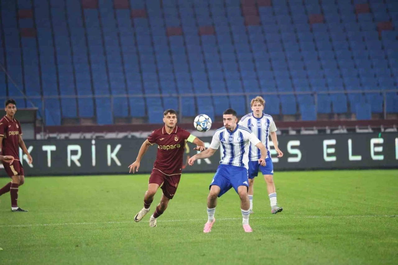 UEFA Gençlik Ligi: Trabzonspor U19: 0 - HJK Helsinki U19: 1
