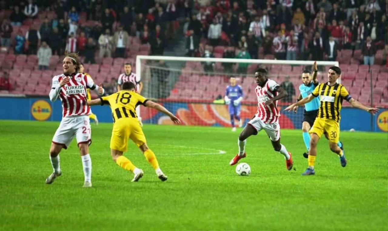 UEFA Konferans Ligi: Samsunspor: 1 - AEK Atina: 0 (Maç devam ediyor)
