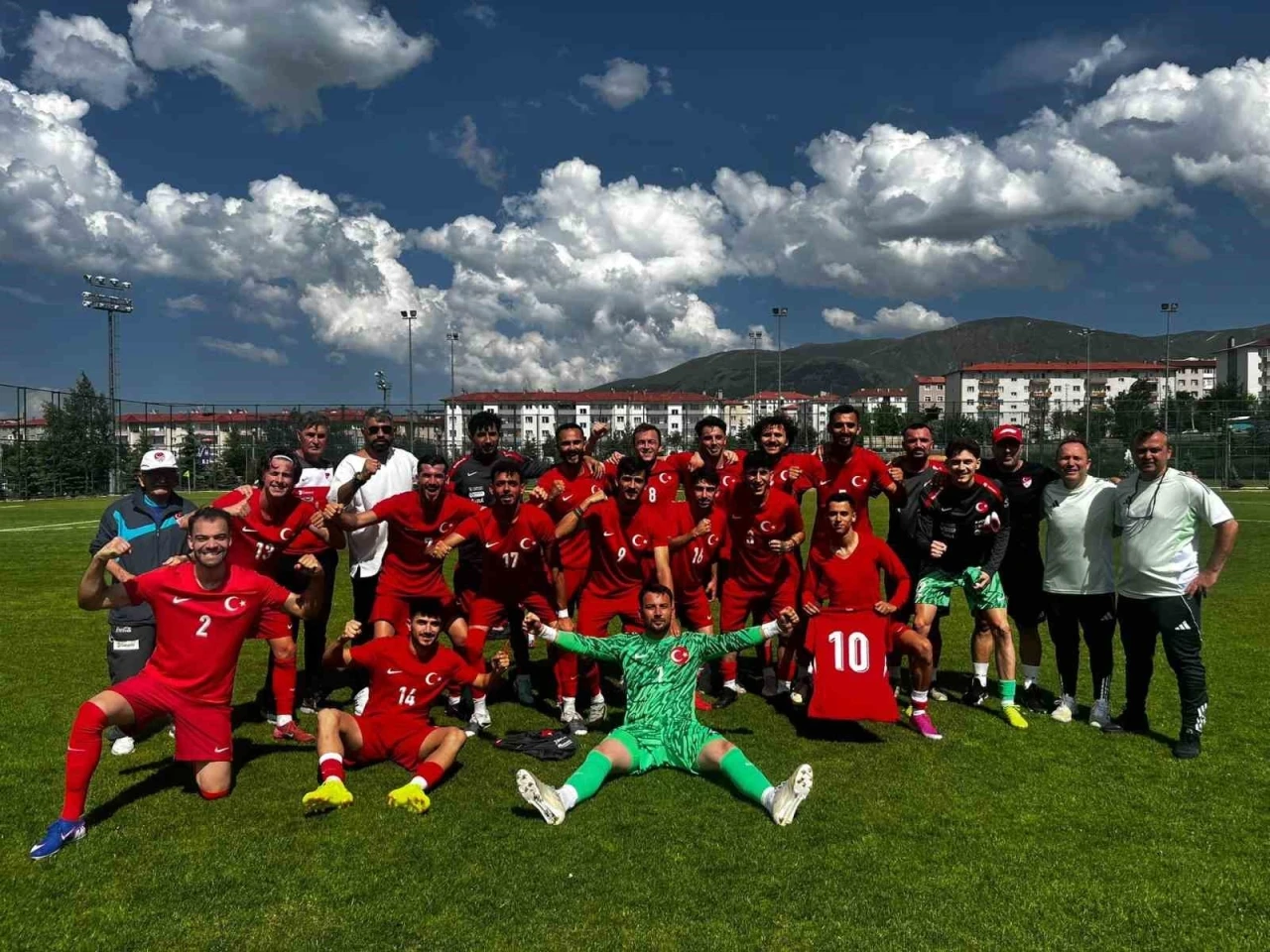 UEFA Regions&rsquo; Cup B&ouml;lge Karmaları T&uuml;rkiye Birinciliği Erzurum&rsquo;da başladı
