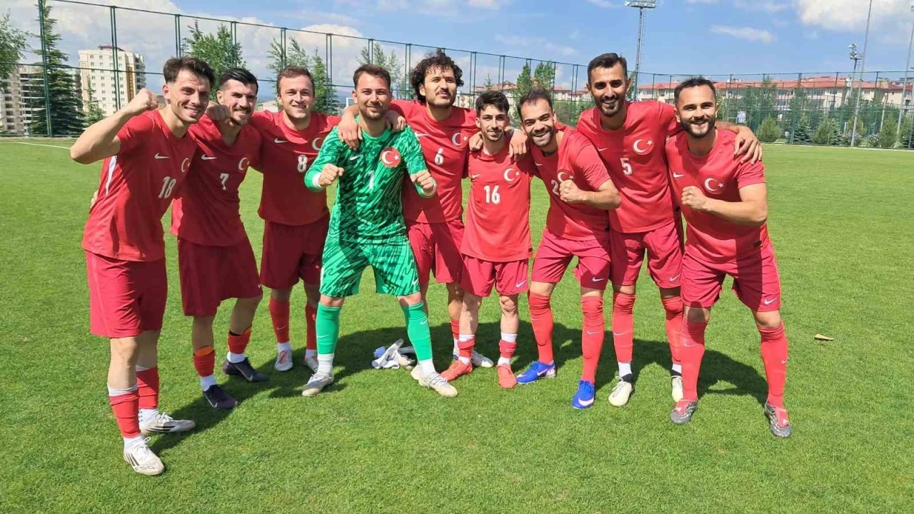 UEFA Regions Cup&rsquo;ta yarı final heyecanı
