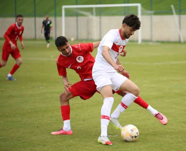 UEFA Regions Cupa’da yarı final heyecanı
