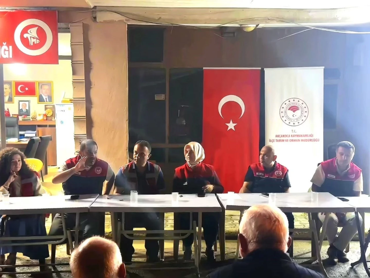 Uğurlu K&ouml;y&uuml;&rsquo;nde &uuml;reticilerle tarım g&uuml;ndemi masaya yatırıldı
