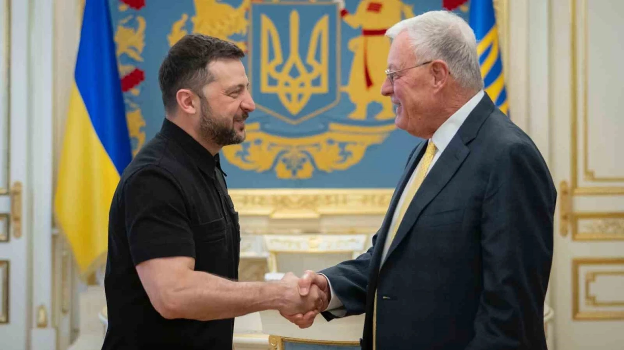 Ukrayna Devlet Başkanı Zelenskiy, Trump’ın Temsilcisi Kellogg ile bir araya geldi
