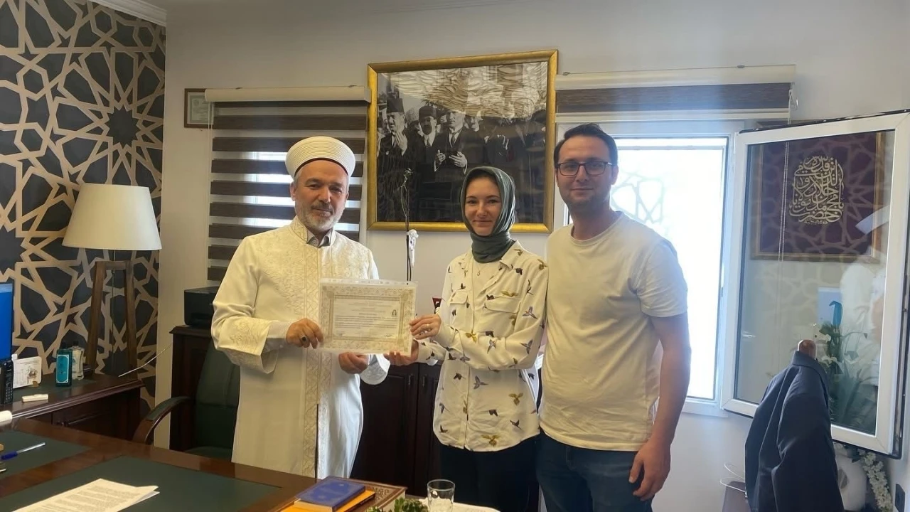 Ukraynalı Khrystyna Bodrum’da müslüman oldu