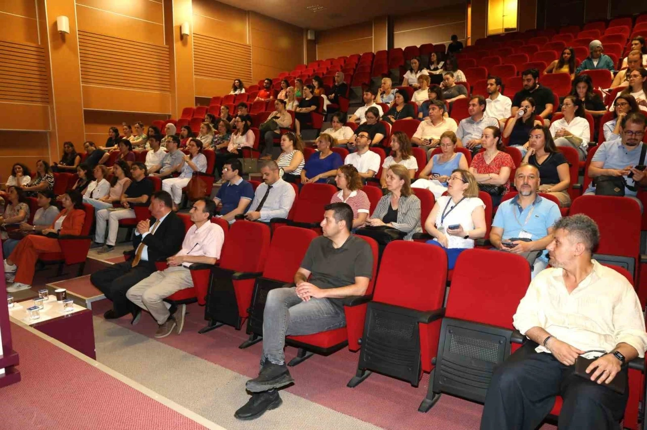 Uludağ Tematik Kahve Günleri’nde &quot;Biyomalzemeler&quot; konuşuldu

