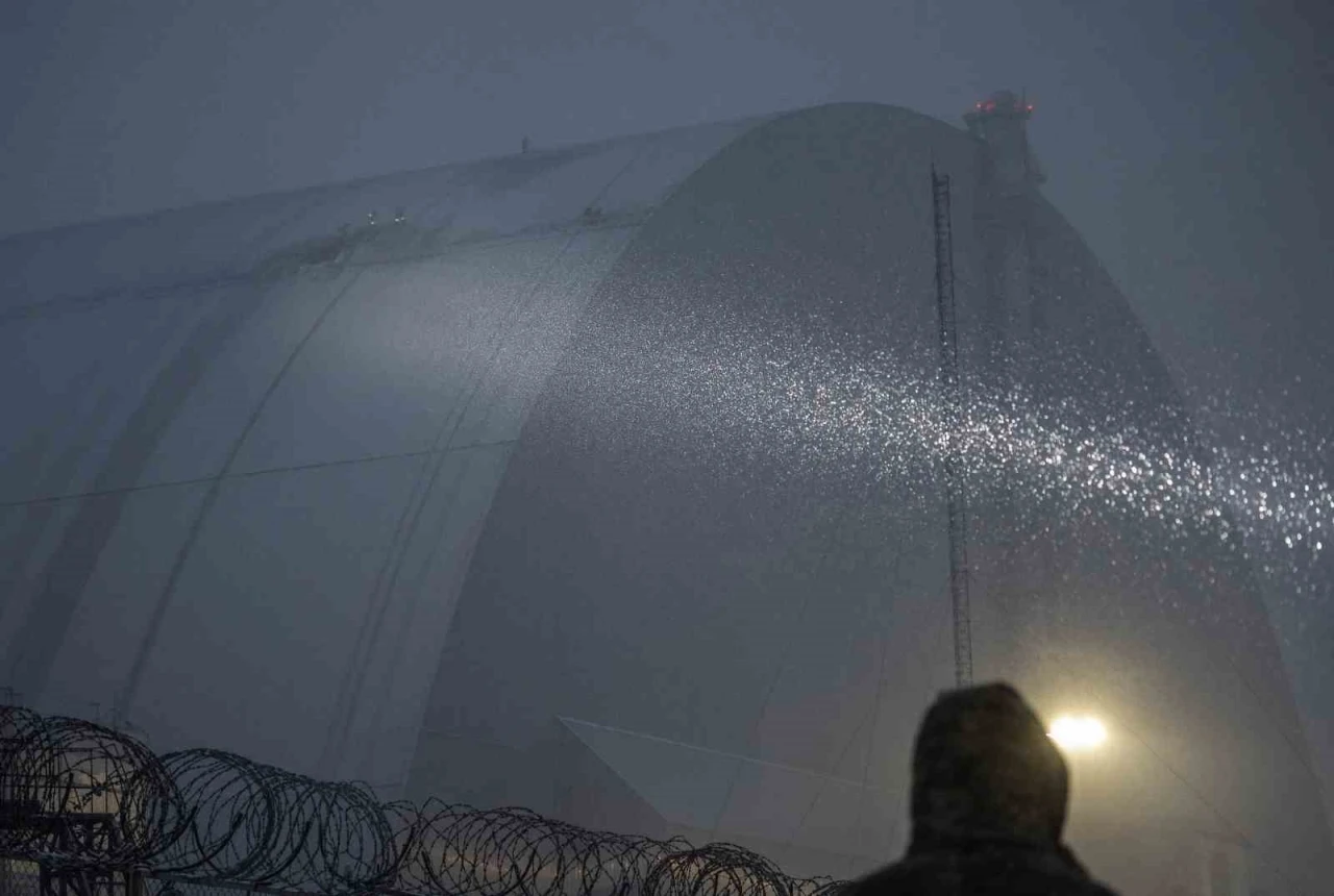 Uluslararası Atom Enerjisi Ajansı: &quot;Çernobil Nükleer Santralinin koruyucu kalkanı, güvenlik işlevini kaybetti&quot;
