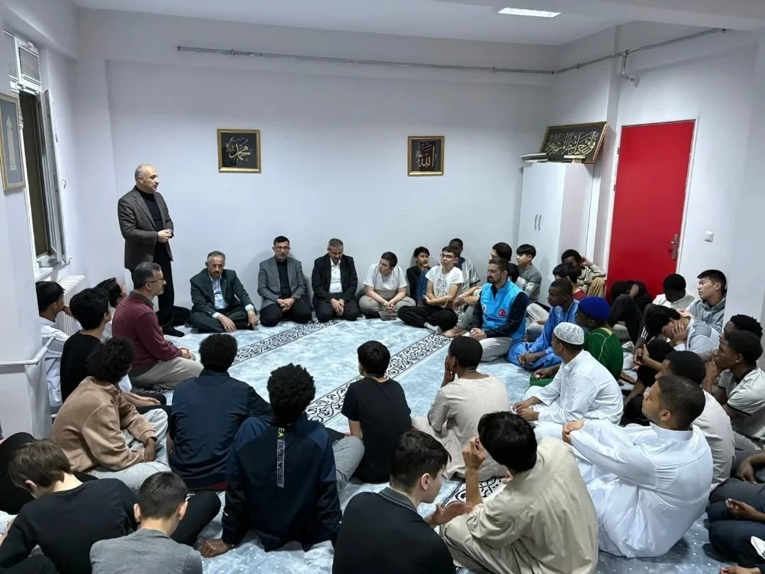 Uluslararası &ouml;ğrencilere gurbette bayram morali
