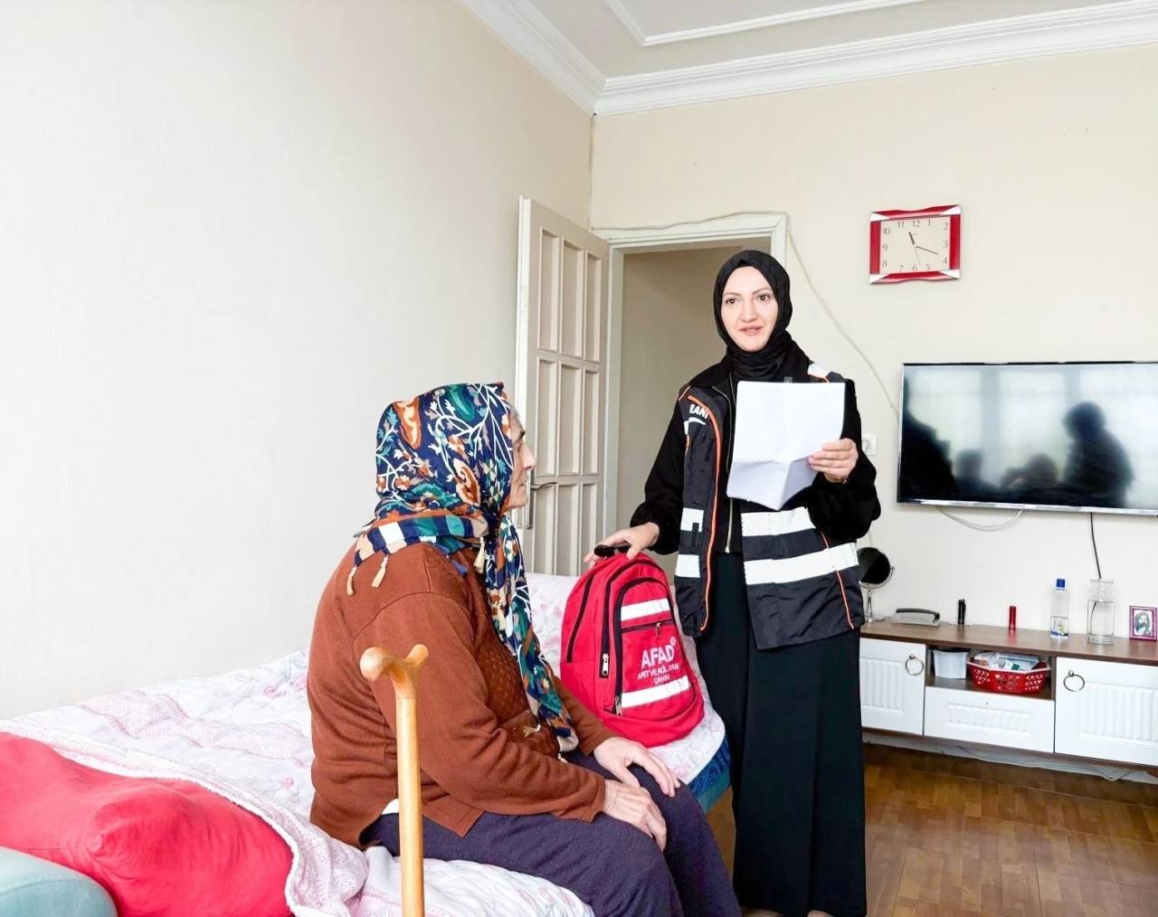 Ümraniye Belediyesi’nden yaşlılara yönelik &quot;Evimde Güvendeyim&quot; projesi
