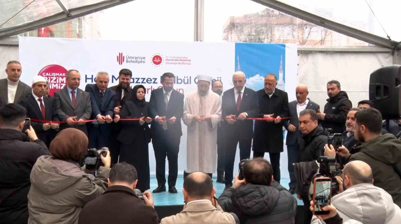 &Uuml;mraniye&rsquo;de manevi buluşma: Hacı Muazzez B&uuml;lb&uuml;l Camii dualarla a&ccedil;ıldı
