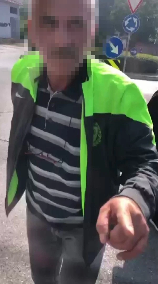 &Uuml;mraniye&rsquo;de taksi şof&ouml;r&uuml;, yolcuyu demir sopayla darp etti
