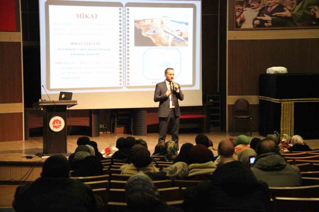 Umrecilere bilgilendirme semineri
