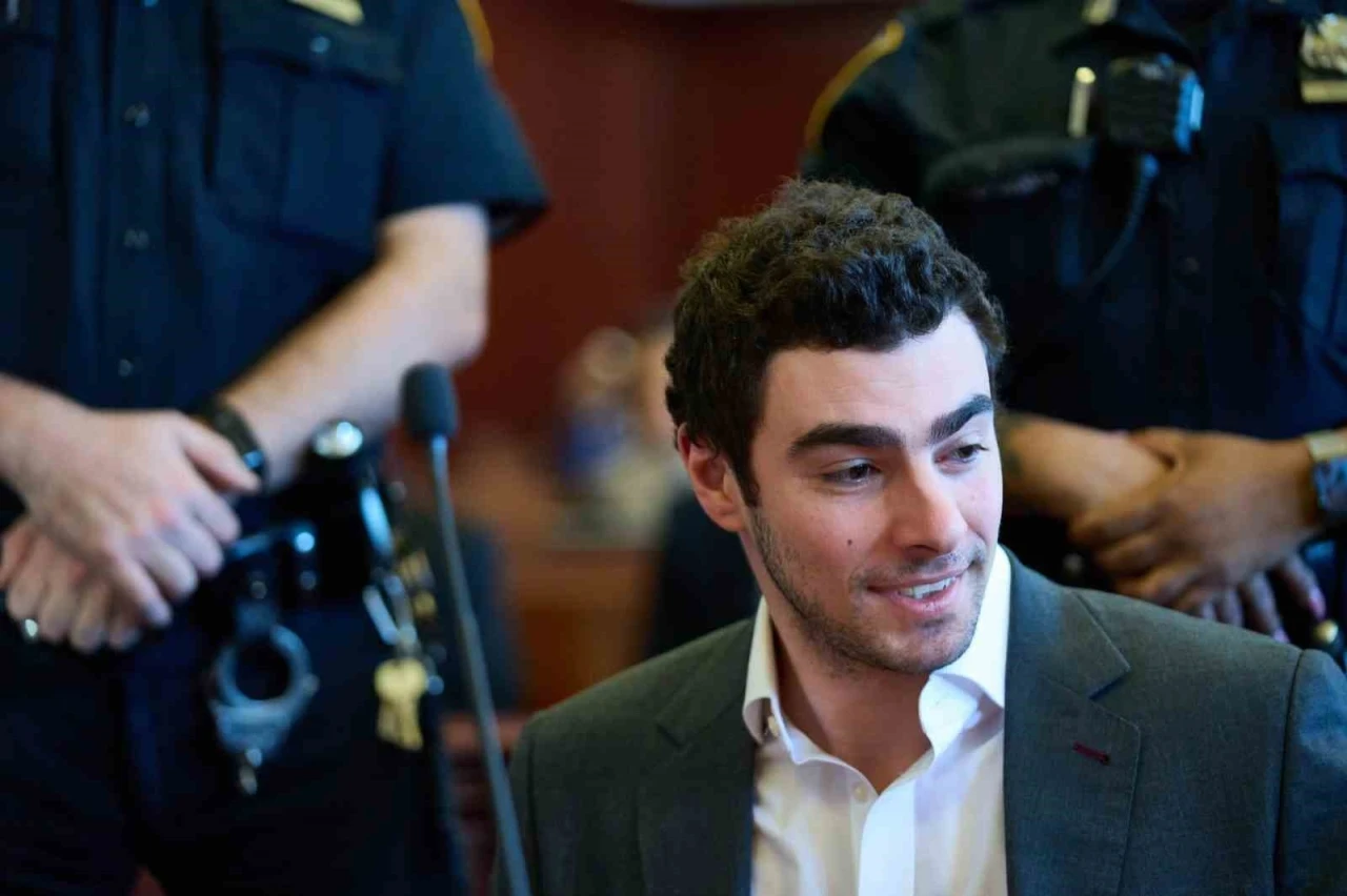 UnitedHealthcare CEO&rsquo;su Brian Thompson&rsquo;ı &ouml;ld&uuml;rmekle su&ccedil;lanan Mangione idam cezasına &ccedil;arptırılmayacak
