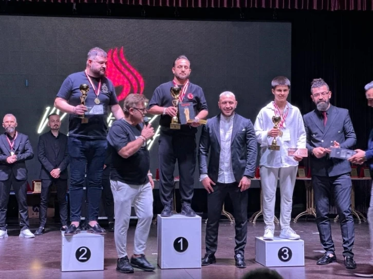 &Uuml;nl&uuml; sa&ccedil; tasarımcısı Hasan H&uuml;seyin Yılmaz eğitim ve yarışma organizasyonu d&uuml;zenledi
