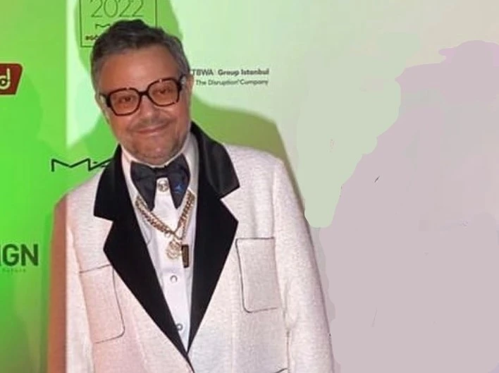 &Uuml;nl&uuml; sanat&ccedil;ı Haluk Akak&ccedil;e hayatını kaybetti
