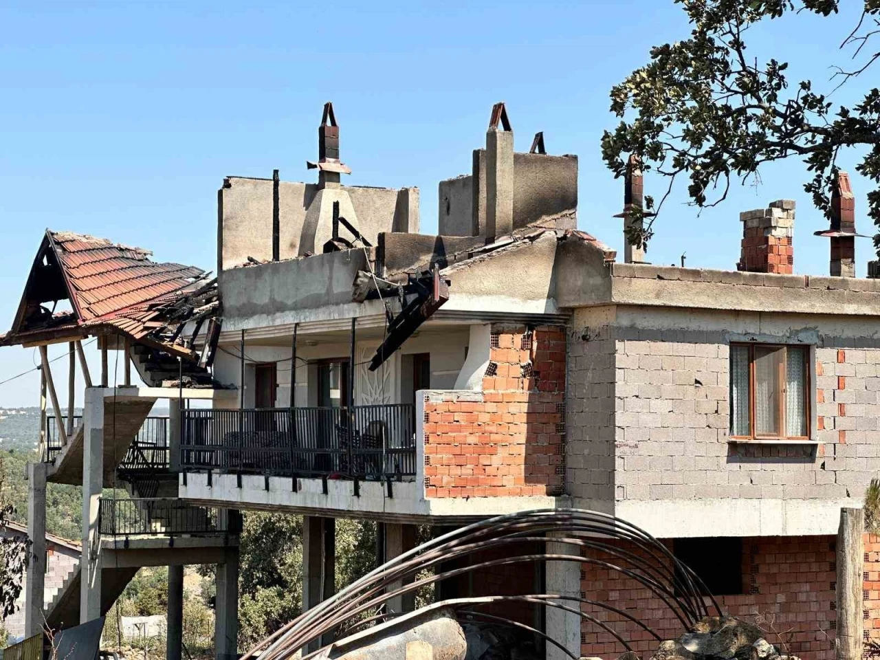 Uşak’taki orman yangını kısmen kontrol altında
