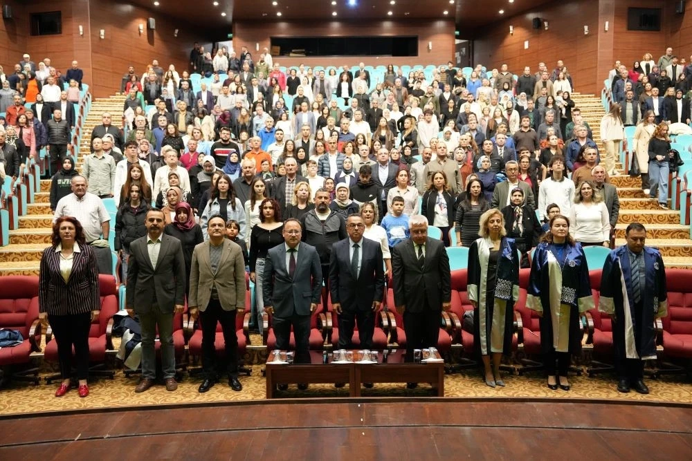 Uşak Üniversitesinde ‘Beyaz Önlük Giyme’ heyecanı yaşandı