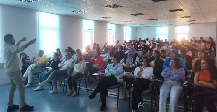 &Uuml;SET MYO Aş&ccedil;ılık Programı &Ouml;ğrencilerine &rsquo;Temel İş Sağlığı ve G&uuml;venliği Eğitimi&rsquo; Verildi
