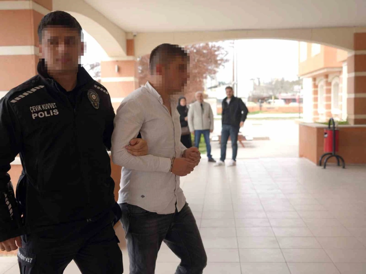 Uyuşturucu cinayetinde sanıkların yargılanmasına devam edildi
