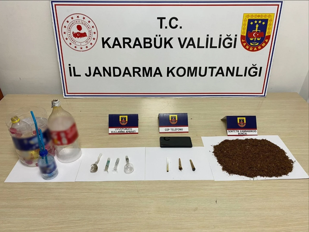 Uyuşturucu operasyonunda 2 kişi yakalandı
