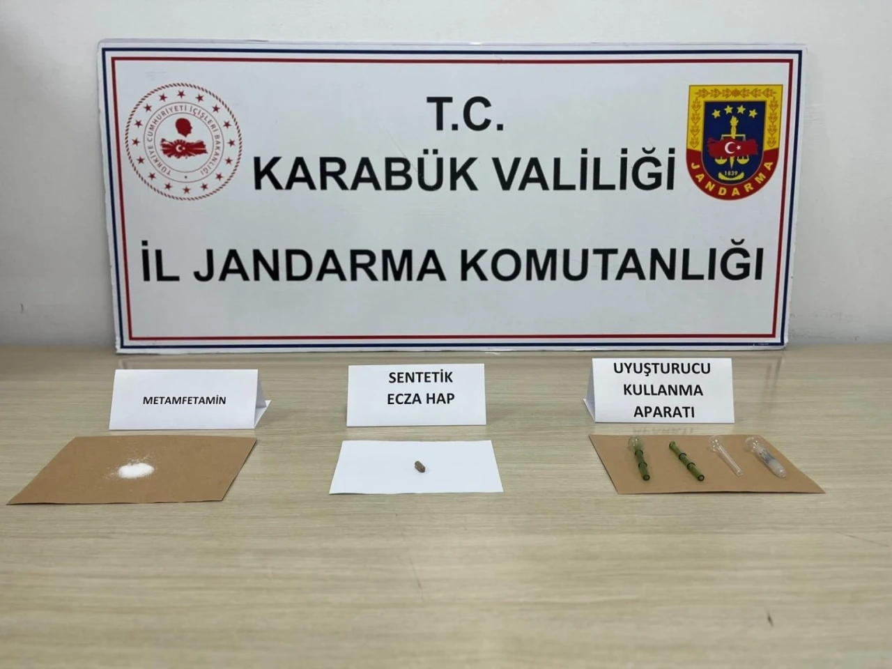 Uyuşturucu operasyonunda 3 kişi yakalandı

