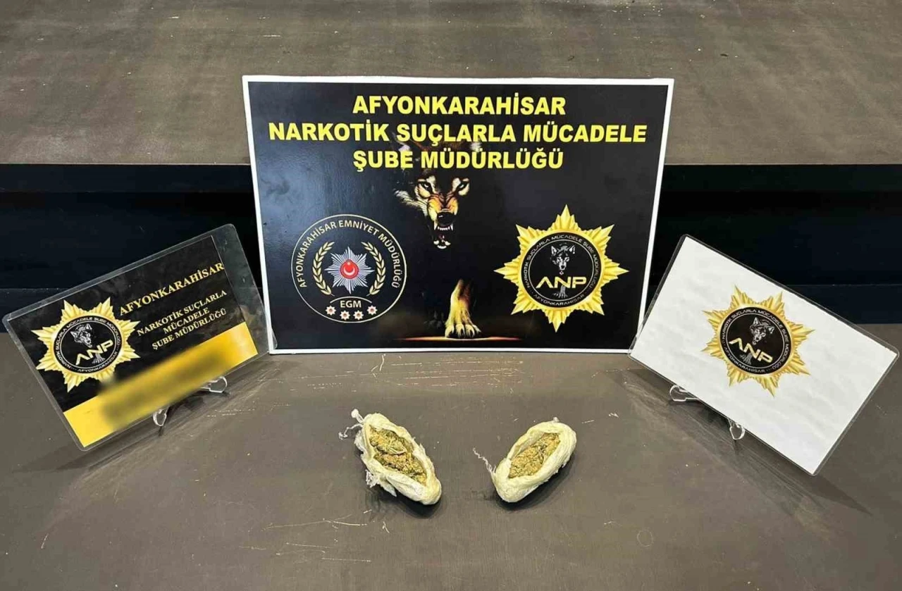 Uyuşturucu operasyonunda yakalanan iki kişiden biri tutuklandı
