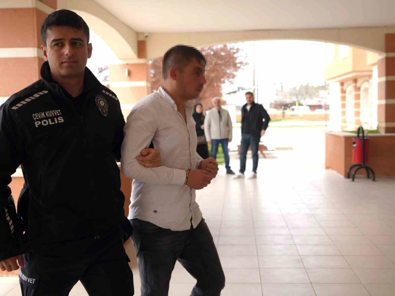 Uyuşturucu parası cinayetinde yargılamaya devam edildi
