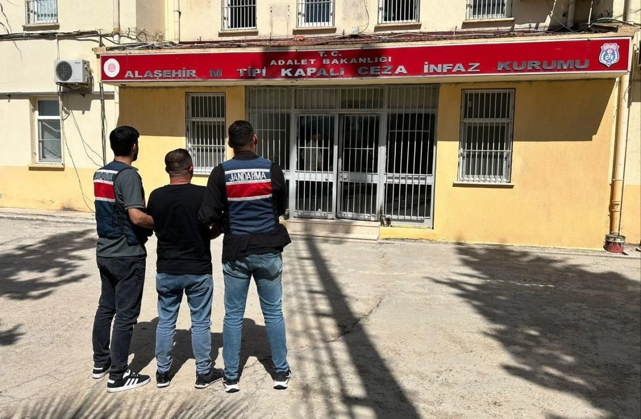 Uyuşturucu tacirleriyle mücadele tüm hızıyla devam ediyor
