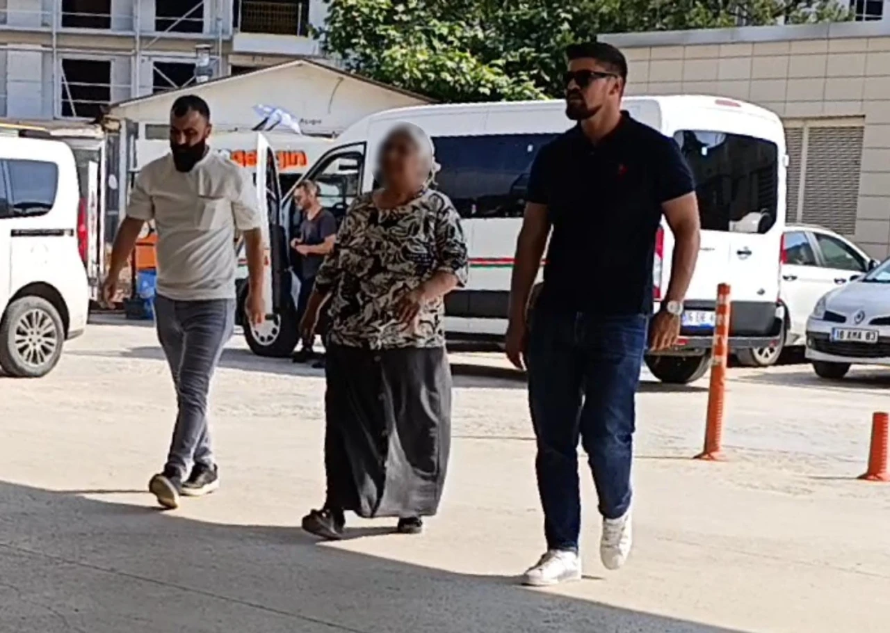 Uyuşturucu ticaretinden 10 yıl hapis cezası bulunan h&uuml;k&uuml;ml&uuml; yakalandı
