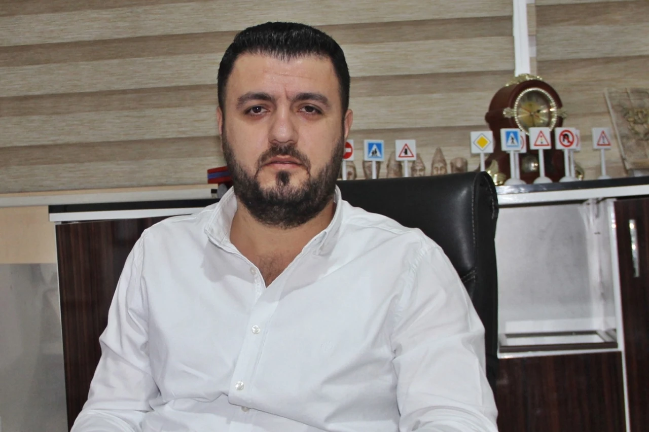 Uzmanından karlı ve buzlu havalarda g&uuml;venli s&uuml;r&uuml;ş tavsiyeleri
