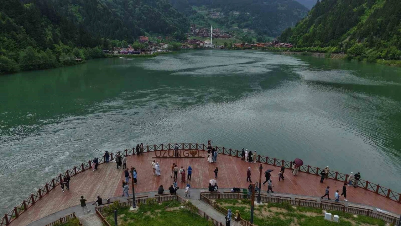Uzung&ouml;l&rsquo;de sezon hareketlendi, oteller dolmaya başladı
