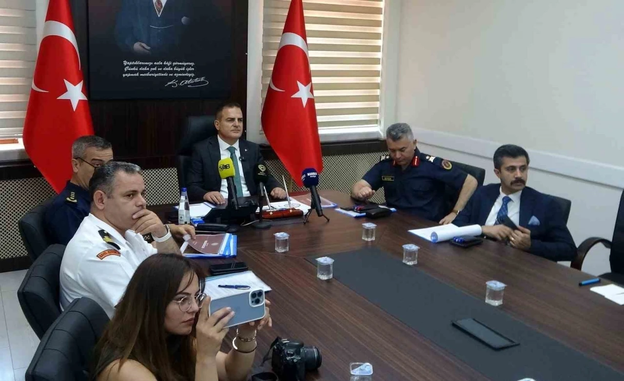 Vali Akbıyık: &quot;Muğla’nın huzuru için gece gündüz sahadayız&quot;
