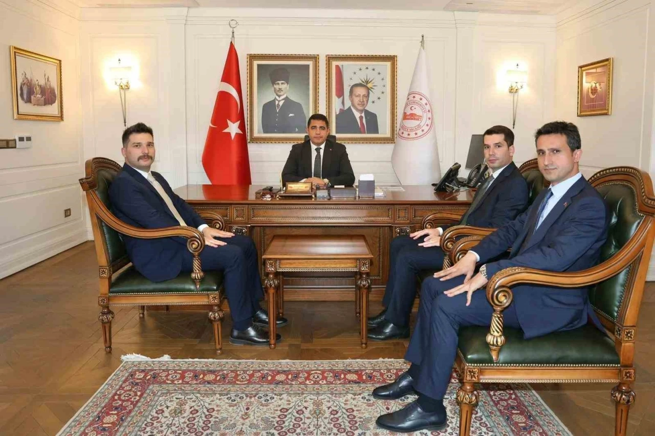 Vali Aslan, Kaymakam adaylarını ağırladı
