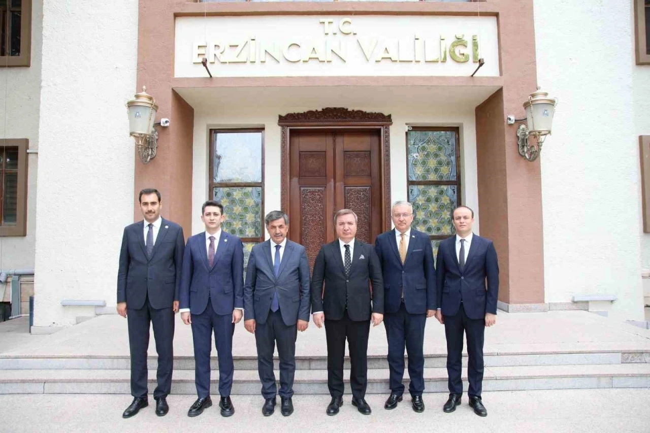 Vali Aydoğdu, başka illere atamaları yapılan kaymakamları makamında kabul etti
