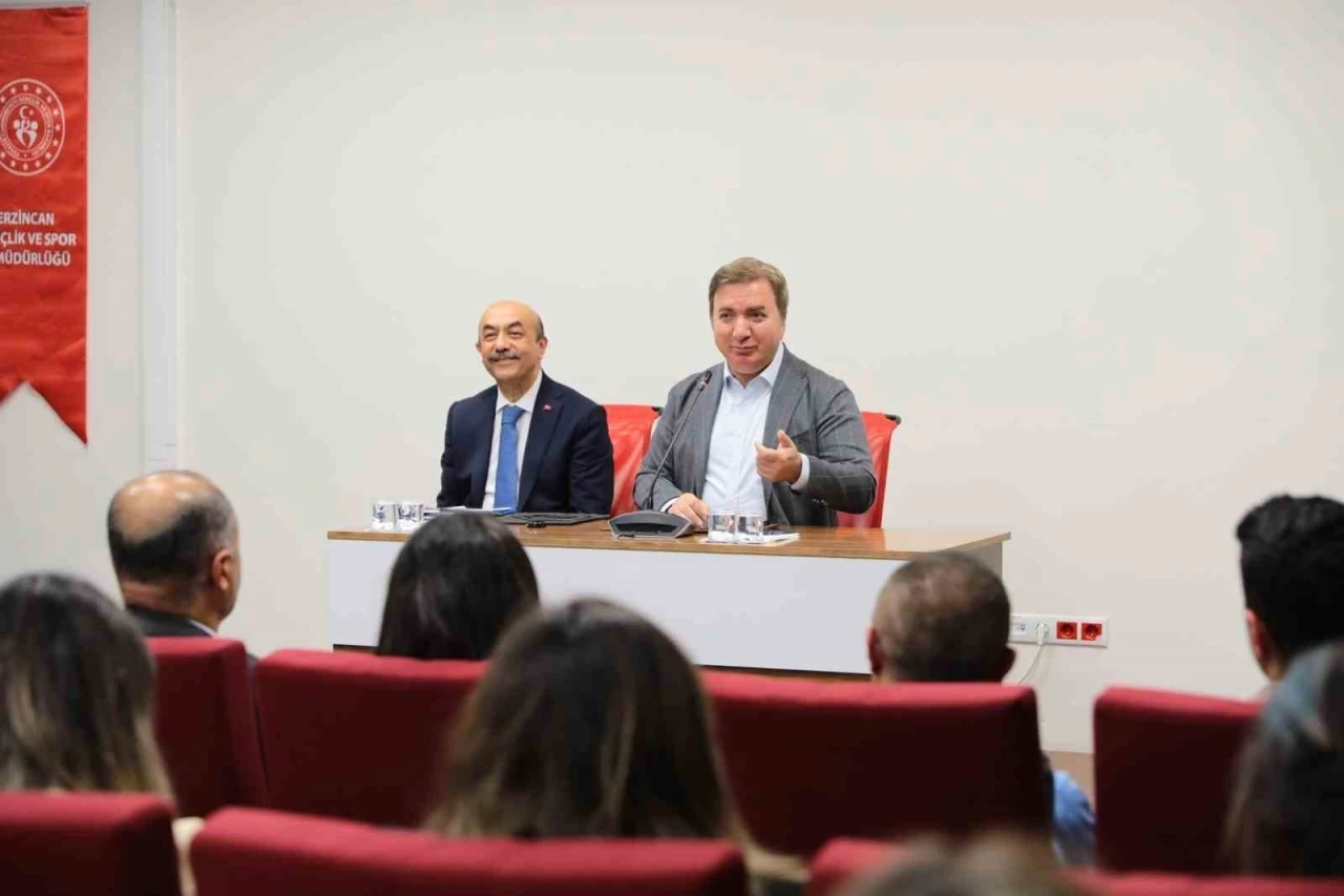 Vali Aydoğdu öğretmenlerle bir araya geldi
